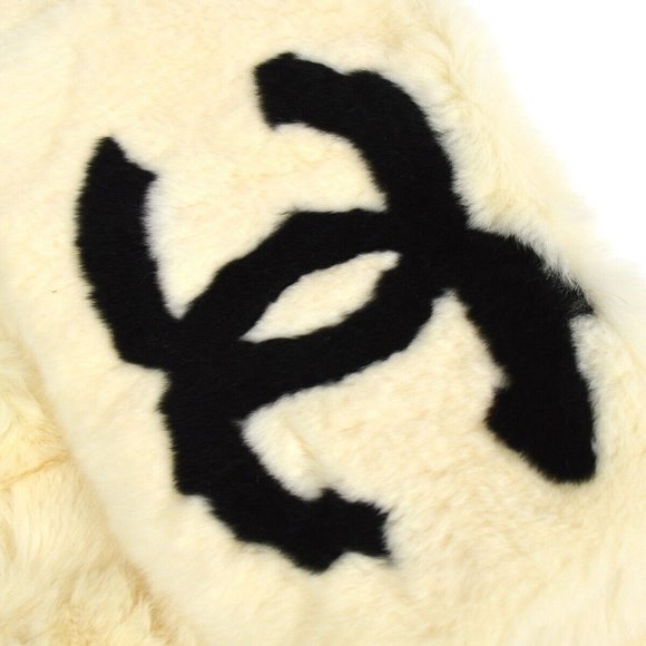 Chanel Fur Shawl Muffler Stole White Black Authentic - Picture 7 of 8